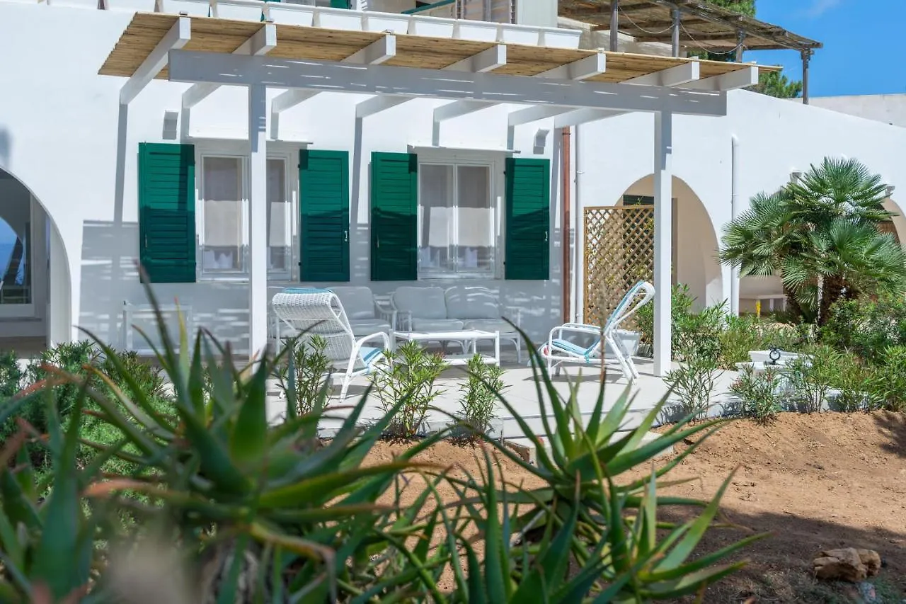 Вилла Charming Seaside House Альгеро
